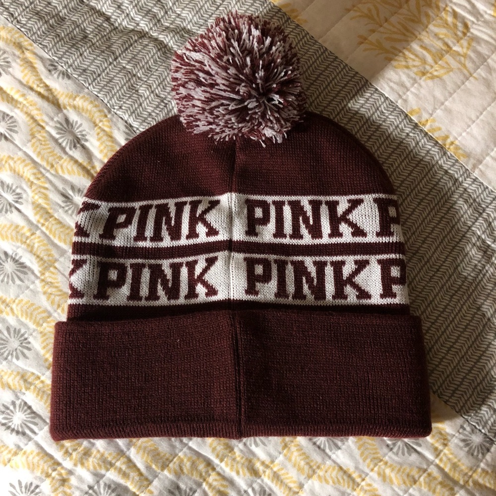BRAND NEW VS Pink beanie